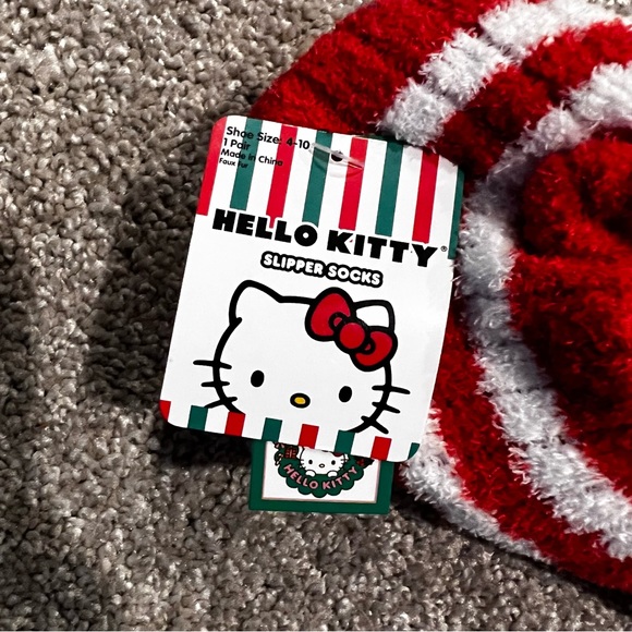 Hello Kitty Christmas Slipper Sock - Picture 2 of 2